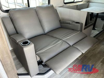 2025 Coachmen RV Clipper 6K Series - Photo 25