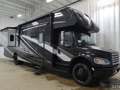 2026 NeXus RV Wraith — front three-quarter view