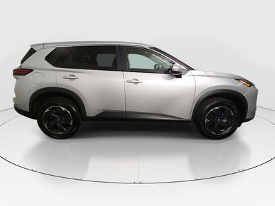 2025 Nissan Rogue - Photo 8