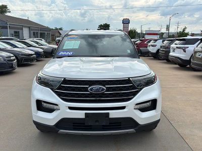 2020 Ford Explorer — side profile view
