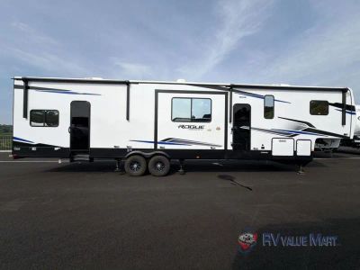 2026 Forest River RV Vengeance Rogue Armored — photo 10 view