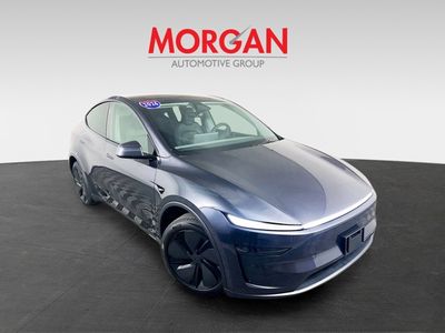 2026 Tesla Model Y - Photo 2