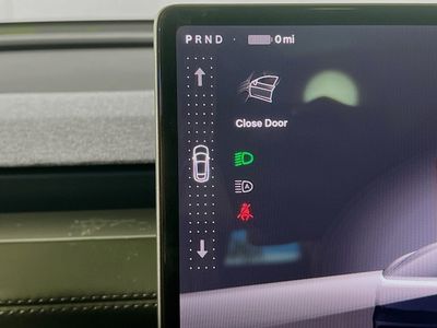 2026 Tesla Model Y - Photo 22