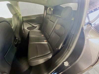 2026 Tesla Model Y - Photo 25