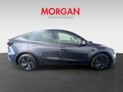 2026 Tesla Model Y - Photo 9