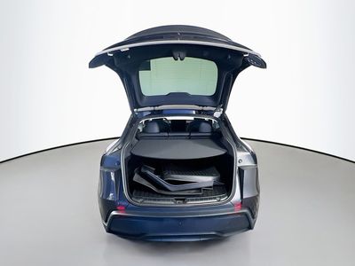 2026 Tesla Model Y - Photo 27