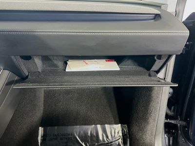 2026 Tesla Model Y - Photo 29