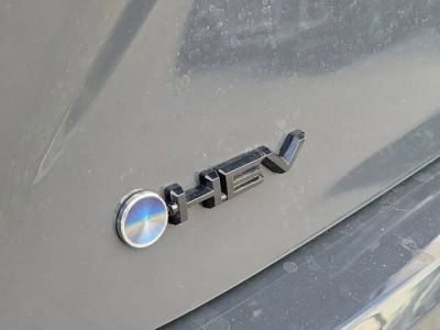 2025 Toyota Camry — photo 10 view