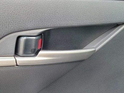 2025 Toyota Camry — photo 16 view