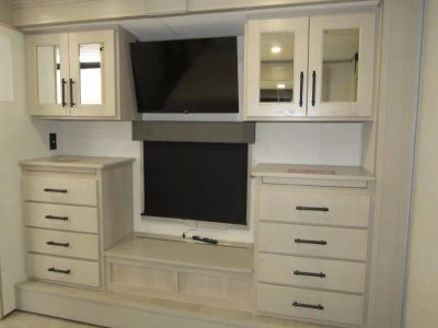 2026 Grand Design SOLITUDE - Photo 23