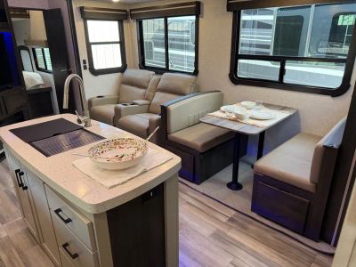 2022 CrossRoads Suncruiser - Photo 54