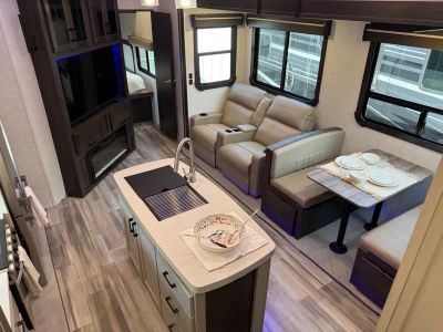 2022 CrossRoads Suncruiser - Photo 39