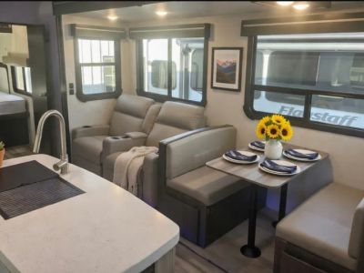 2022 CrossRoads Suncruiser - Photo 4