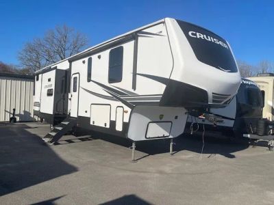 2022 CrossRoads Suncruiser - Photo 1
