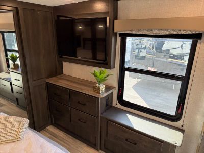 2022 CrossRoads Suncruiser - Photo 41