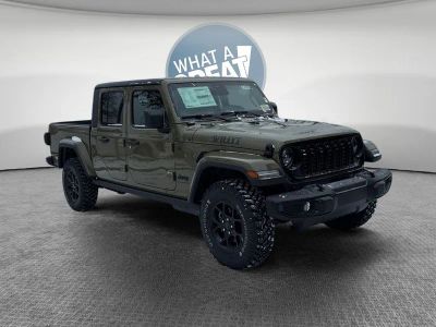 2026 Jeep Gladiator GLADIATOR WILLYS 4X4 in 41 Exterior Paint — front three-quarter view