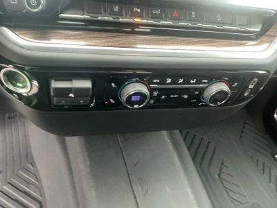 2026 Chevrolet Silverado 2500HD — photo 13 view