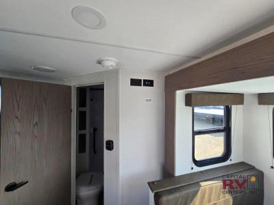 2027 Grand Design Transcend One — photo 33 view