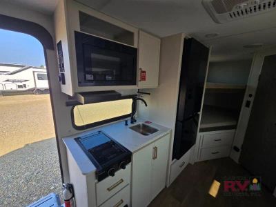 2027 Grand Design Transcend One — photo 16 view
