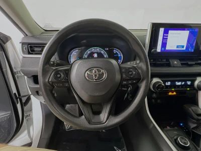 2023 Toyota RAV4 Hybrid — photo 15 view