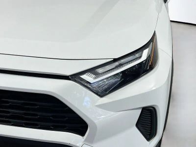 2023 Toyota RAV4 Hybrid — photo 9 view