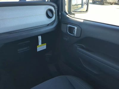 2026 Jeep Wrangler — photo 18 view