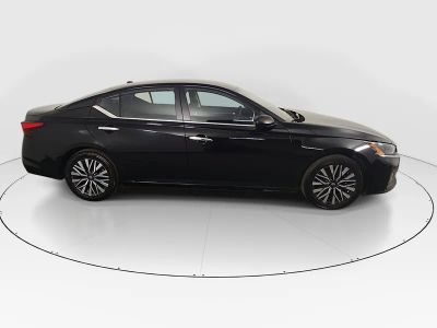 2024 Nissan Altima - Photo 8
