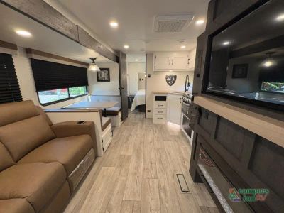 2026 Venture RV Sienna — photo 15 view