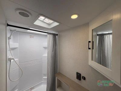 2026 Venture RV Sienna — photo 36 view