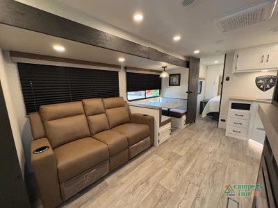 2026 Venture RV Sienna — photo 14 view