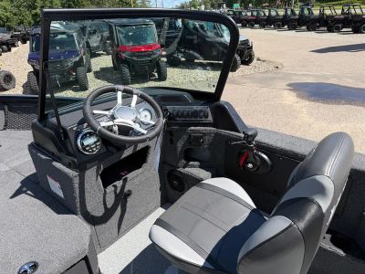 2026 Lund 1775 IMPACT XS — photo 10 view
