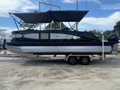 2026 Barletta Lusso L23UC - Photo 1