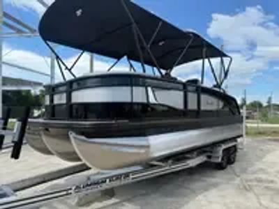 2026 Barletta Lusso L23UC - Photo 2