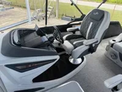2026 Barletta Lusso L23UC - Photo 12