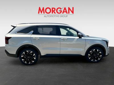 2026 Kia Sorento — photo 8 view