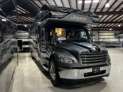 2026 Jayco SENECA PRESTIGE — front three-quarter view