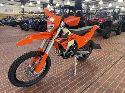 2026 KTM 350 EXC-F - Photo 2