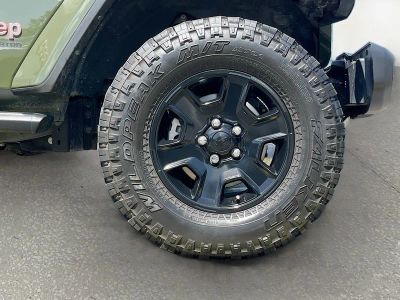 2023 Jeep Gladiator — photo 28 view