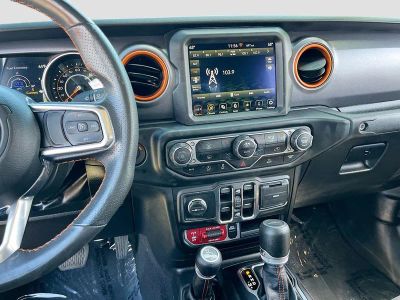 2023 Jeep Gladiator — photo 15 view