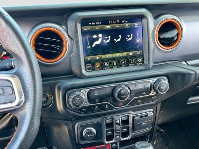 2023 Jeep Gladiator — photo 16 view