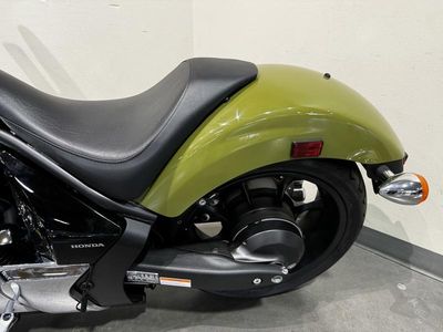 2025 Honda Fury - Photo 15