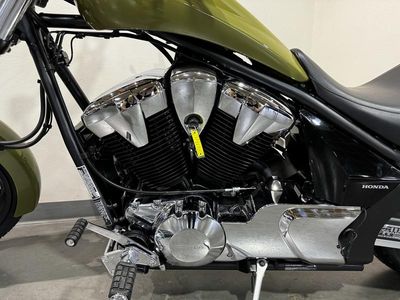 2025 Honda Fury - Photo 14