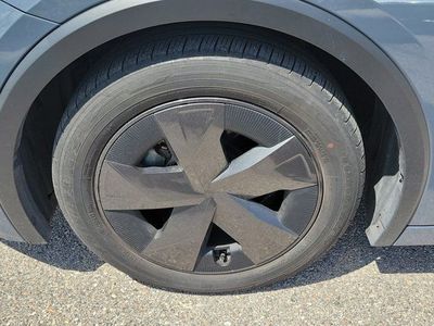 2024 Toyota Prius - Photo 8