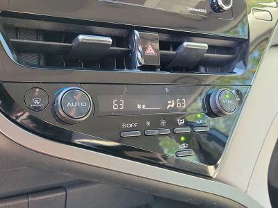 2023 Toyota Camry — photo 30 view