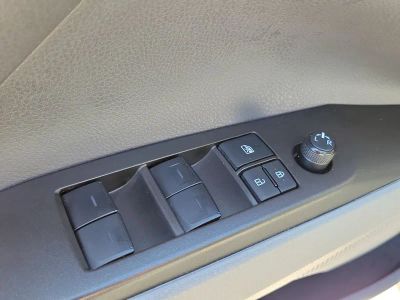 2023 Toyota Camry — photo 19 view
