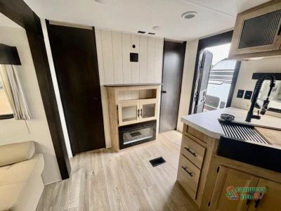2027 Forest River RV Cherokee Wolf Den — photo 13 view