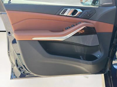 2026 BMW X5 — photo 22 view