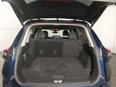 2024 Nissan Rogue — photo 11 view