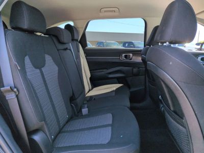 2025 Kia Sorento - Photo 23