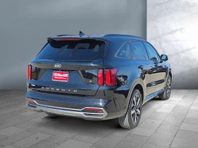 2021 Kia Sorento — engine compartment view